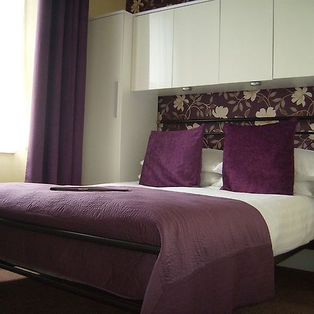 Langdon Villa Guest House Tenby Esterno foto
