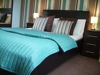 Langdon Villa Guest House Tenby Esterno foto