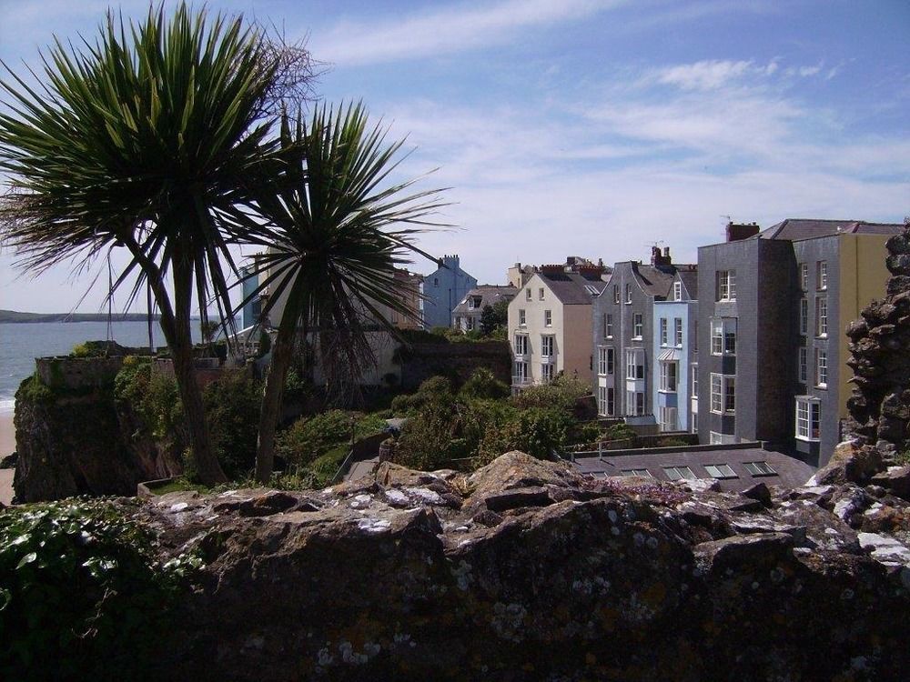 Langdon Villa Guest House Tenby Esterno foto